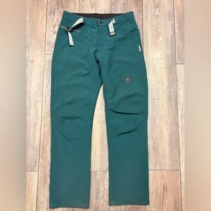 Makalu Outfit Trekking & Travel Pants